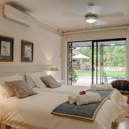 Majorca House Bed and Breakfast Somerset West Buitenkant foto