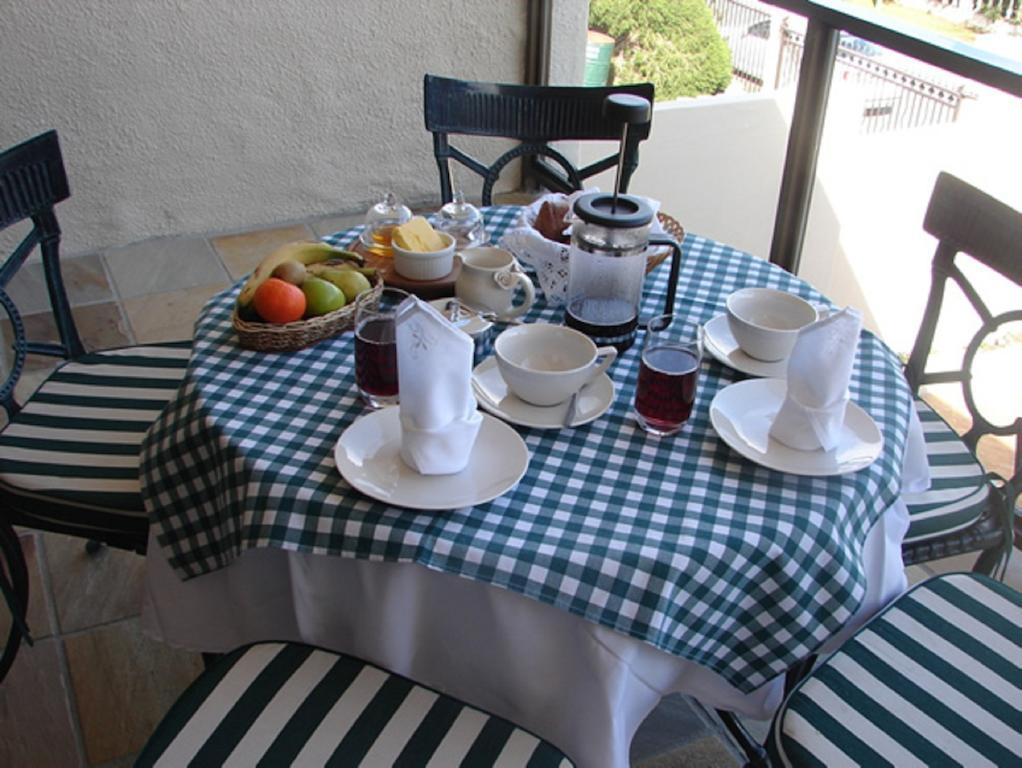 Majorca House Bed and Breakfast Somerset West Buitenkant foto