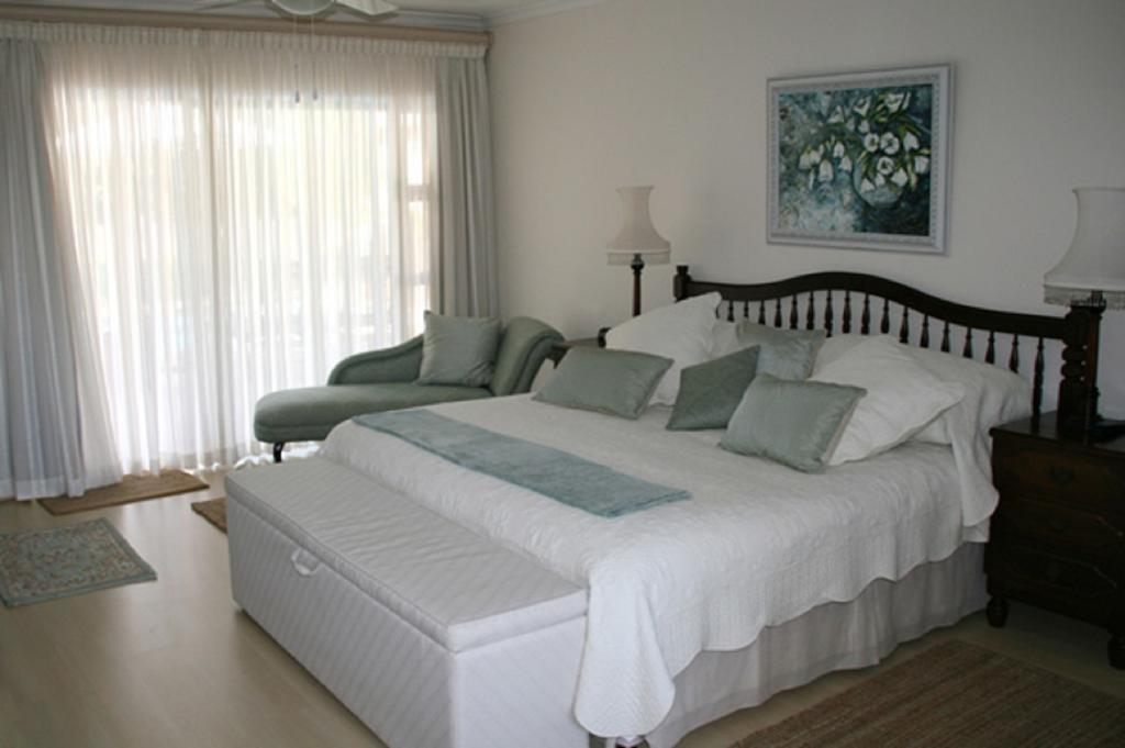Majorca House Bed and Breakfast Somerset West Kamer foto