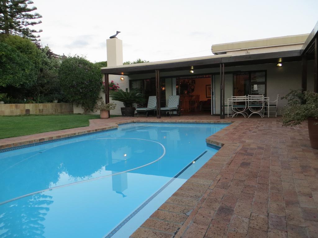 Majorca House Bed and Breakfast Somerset West Buitenkant foto