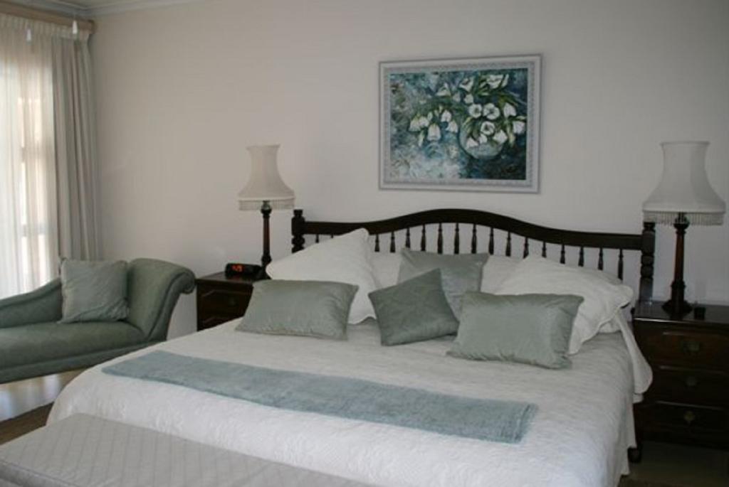 Majorca House Bed and Breakfast Somerset West Kamer foto