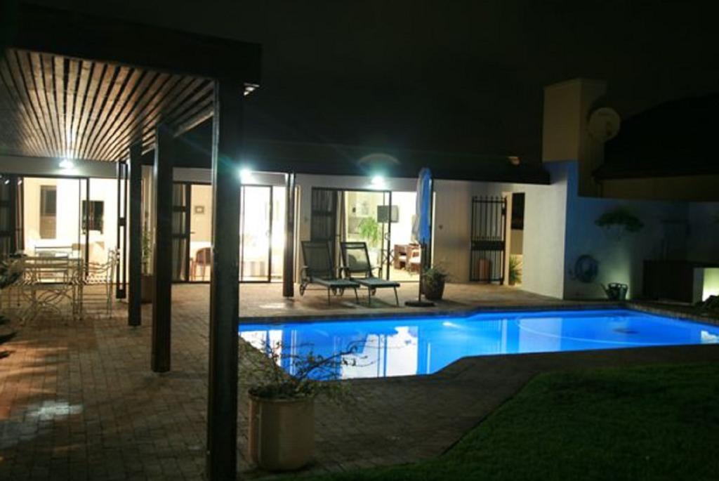 Majorca House Bed and Breakfast Somerset West Buitenkant foto