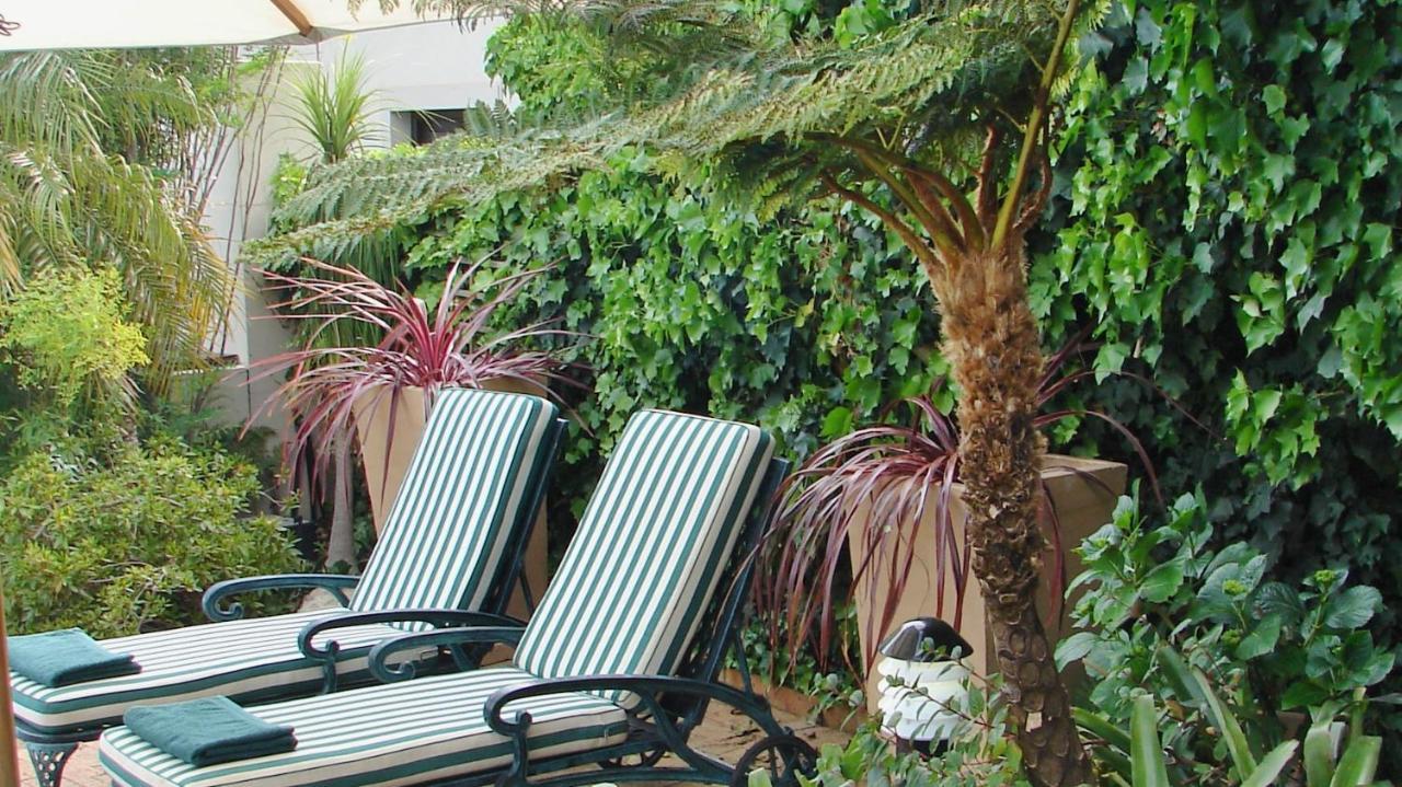 Majorca House Bed and Breakfast Somerset West Buitenkant foto