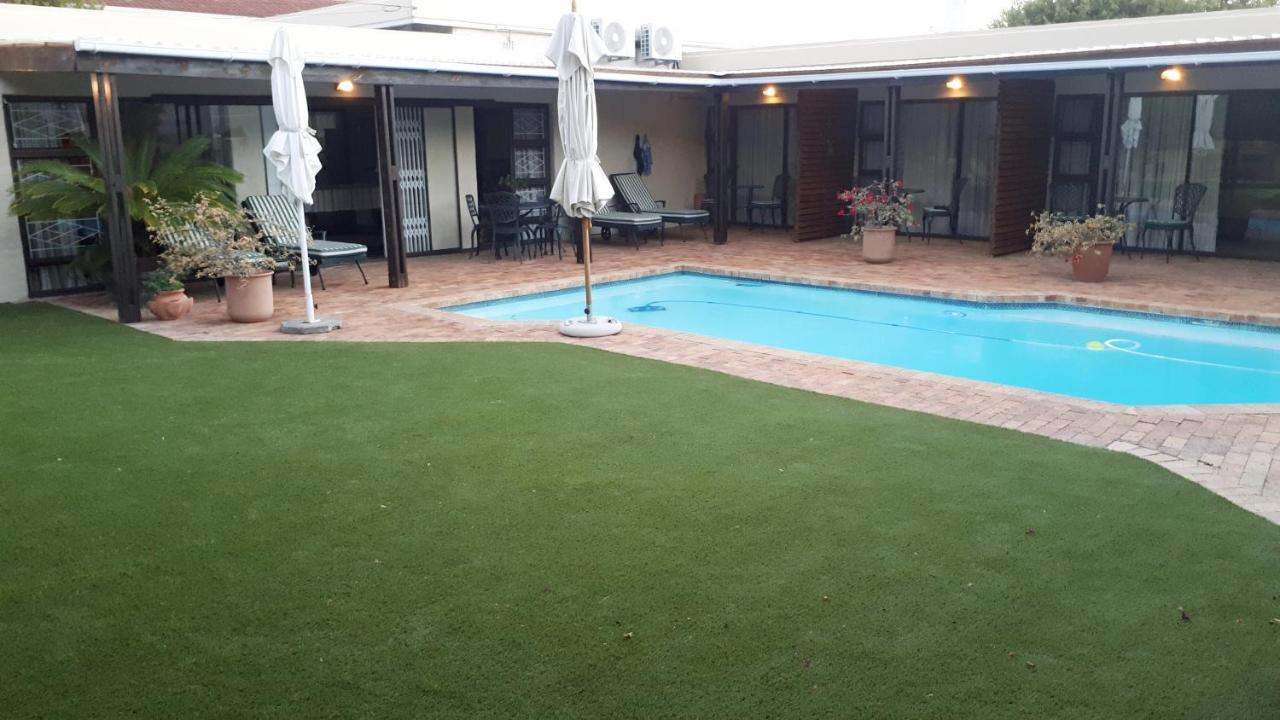 Majorca House Bed and Breakfast Somerset West Buitenkant foto